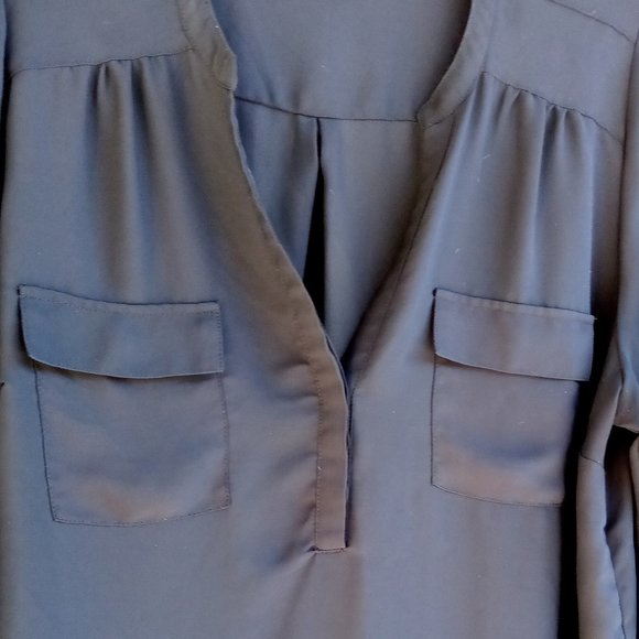 Torrid Harper Black Woman's Light roll tab 3/4 sleeve career blouse Size 2 - Picture 3 of 5